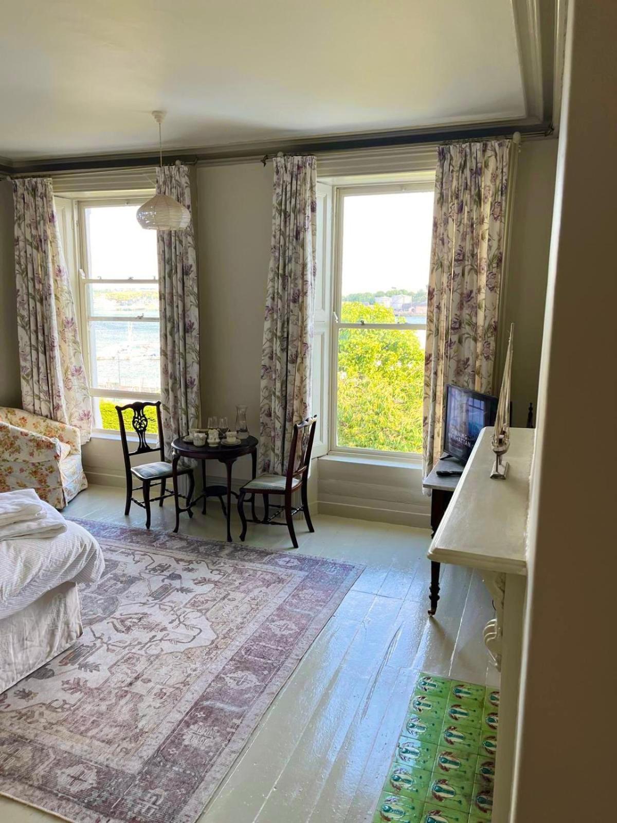 Lynwood House Bed and Breakfast Cobh Buitenkant foto