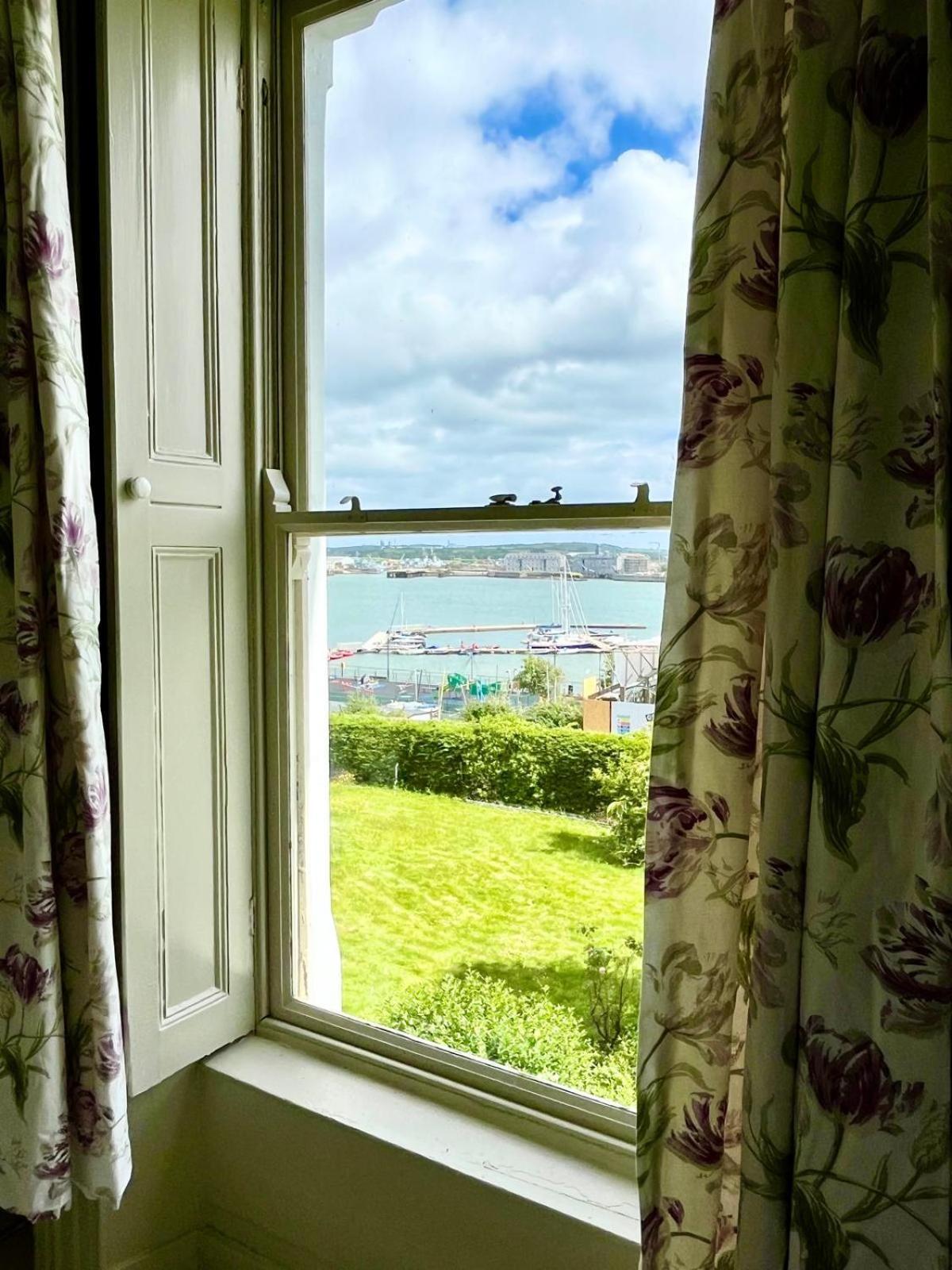 Lynwood House Bed and Breakfast Cobh Buitenkant foto