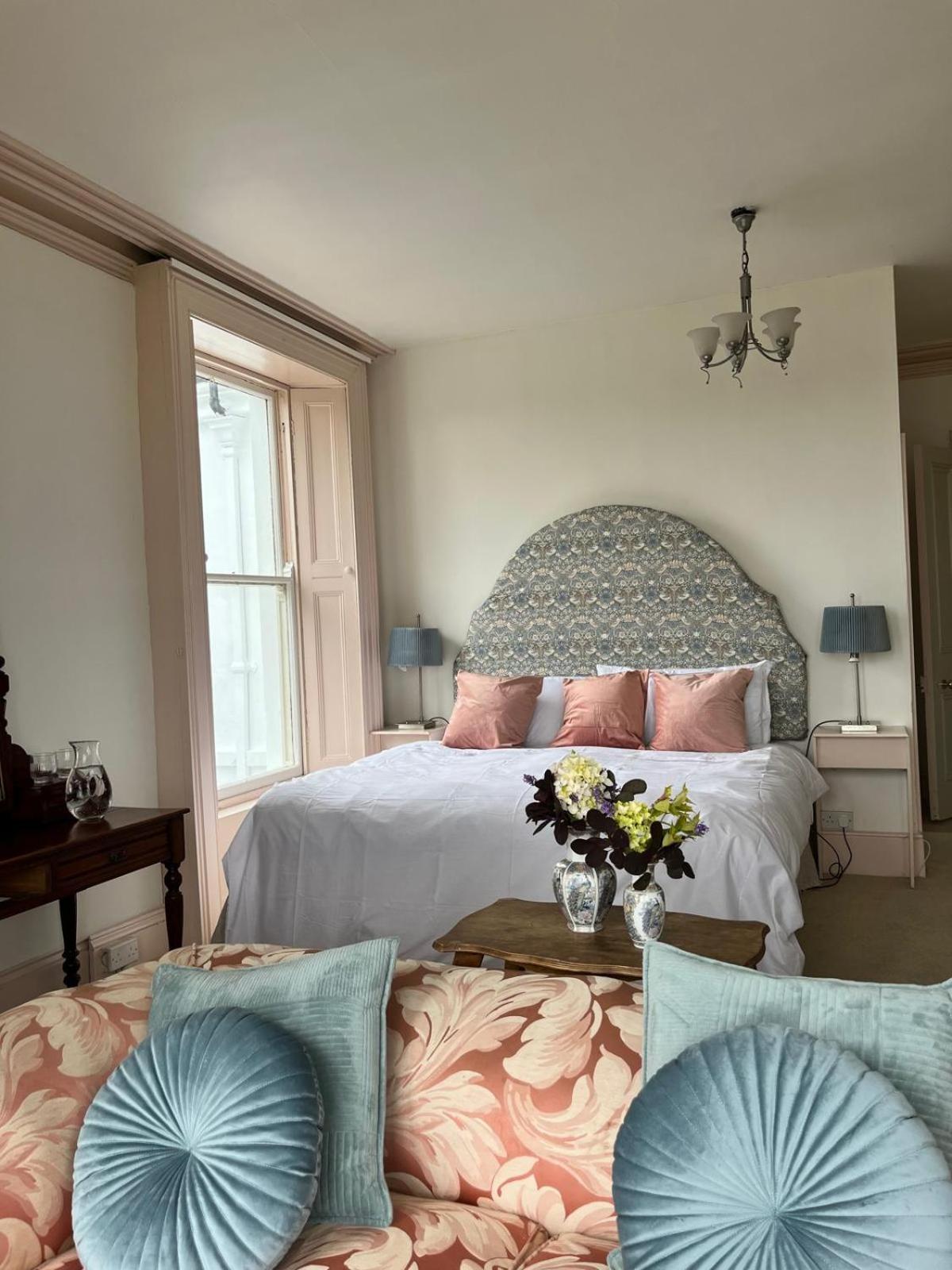 Lynwood House Bed and Breakfast Cobh Buitenkant foto